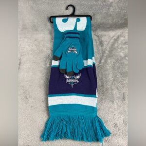 Charlotte Hornets Scarf and Gloves Set NBA Basketball Fan Favorite Touchscreen
